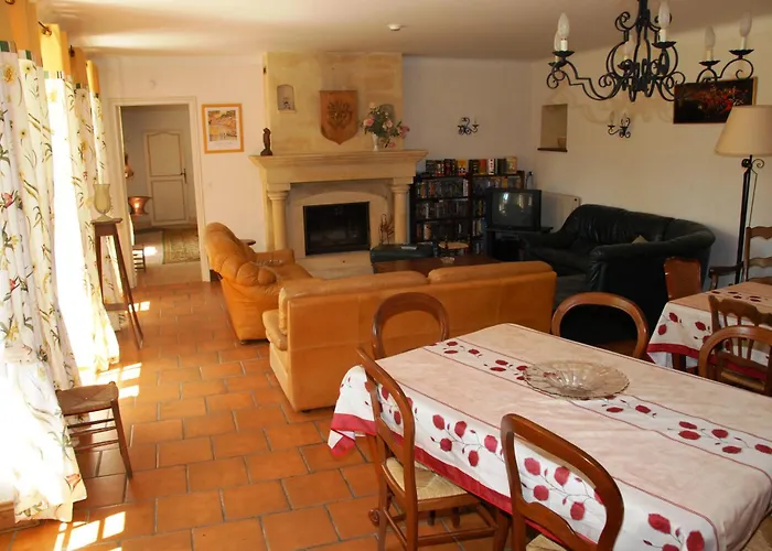 Le Logis Du Port Vila *